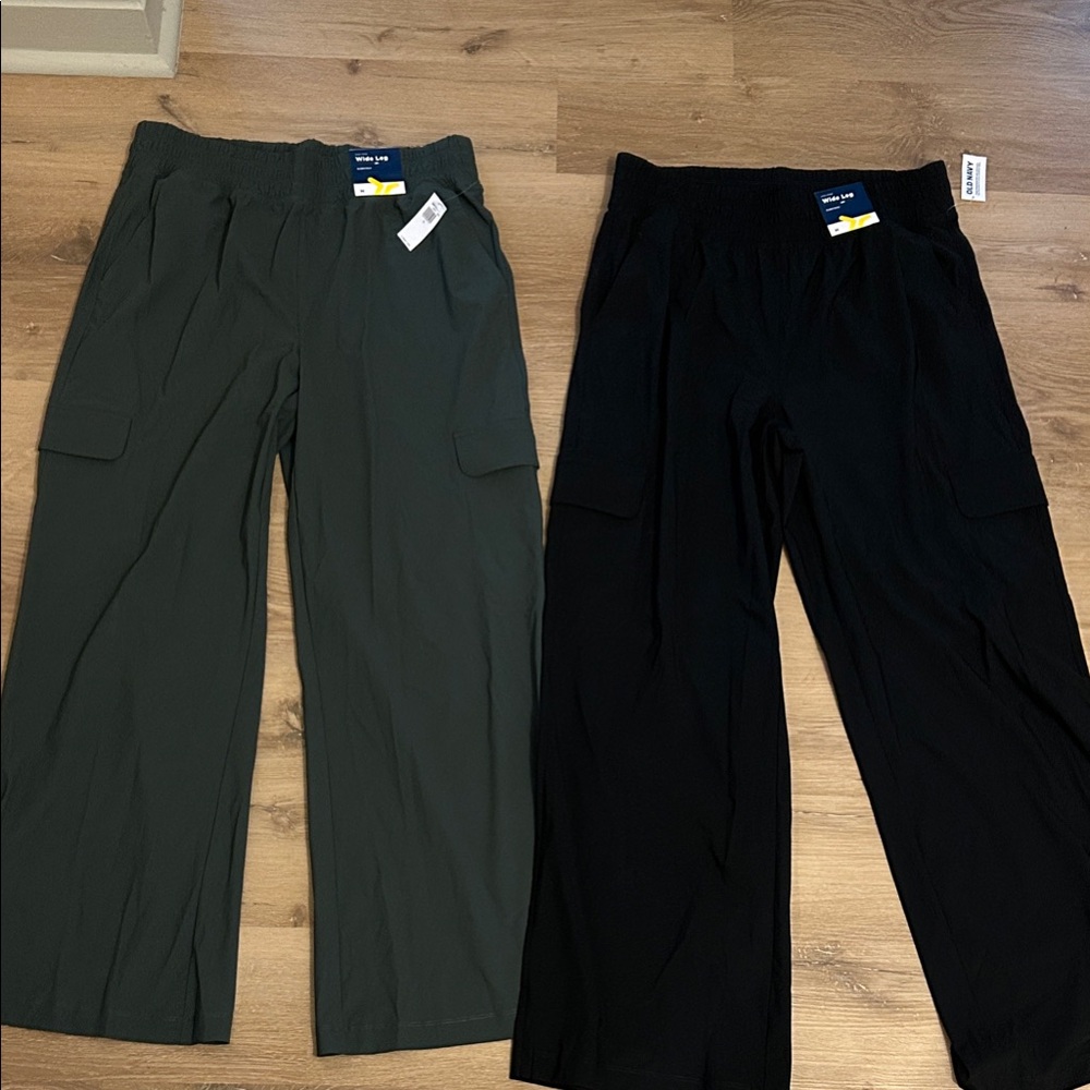 Old Navy Women's Wide Leg Pants in Black and Olive